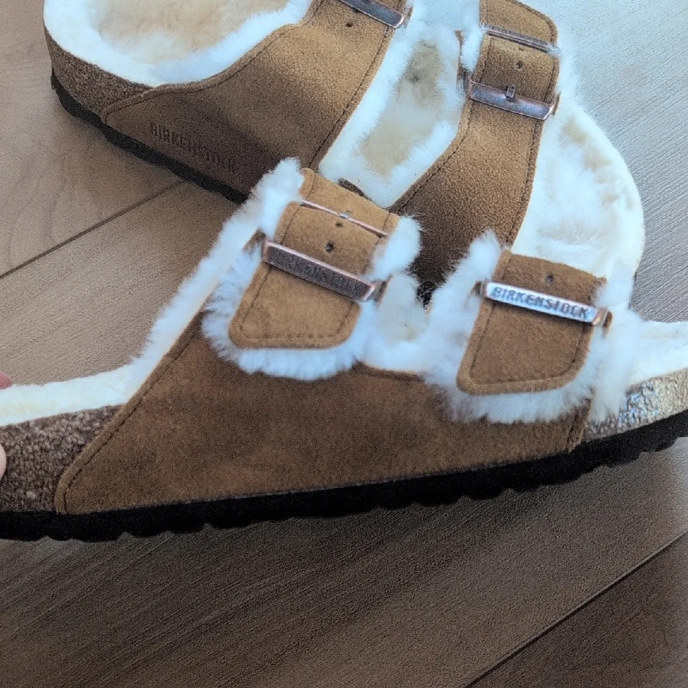 Birkenstock Tan Shearling Sandals - Picture 3 of 5